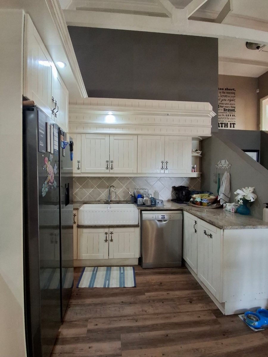  Bedroom Property for Sale in Ferreira Town Eastern Cape
